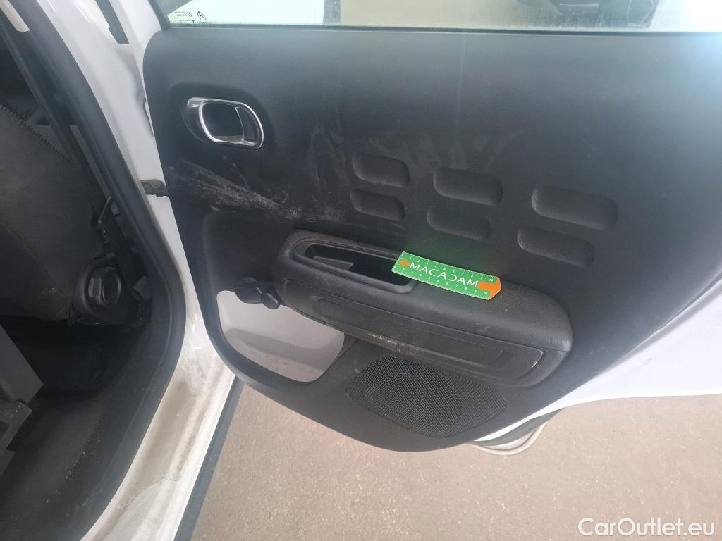  Citroen  C3  Société Feel 1.5 BlueHDI 100CV BVM5 E6dT #1
