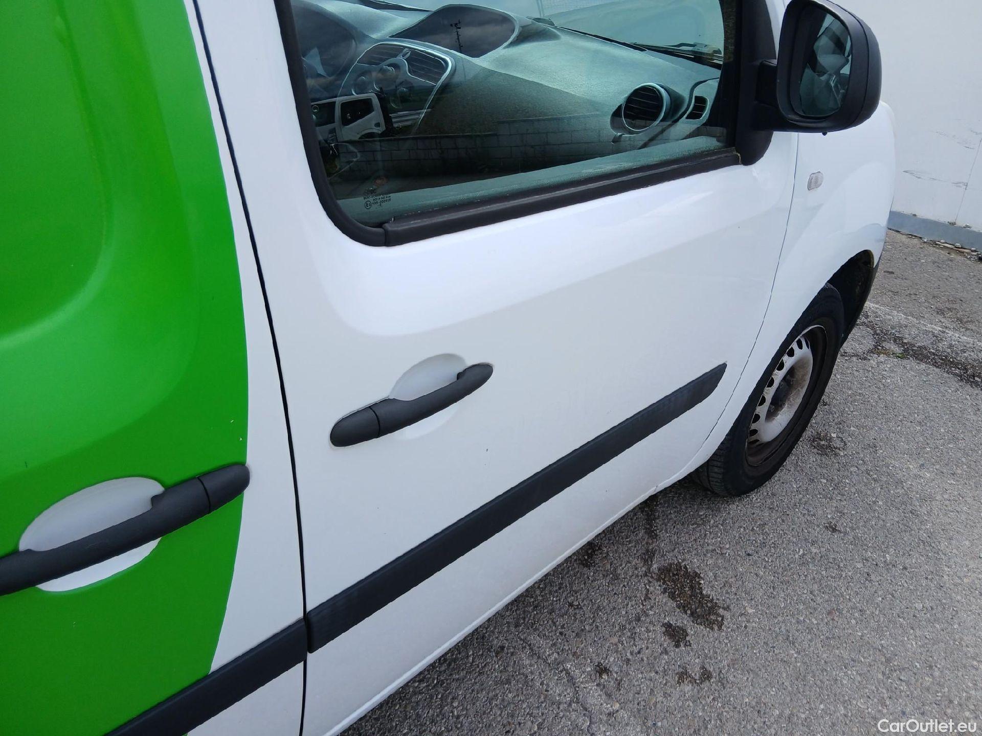  Renault  Kangoo RENAULT  Furgón dCi 75 CV #27