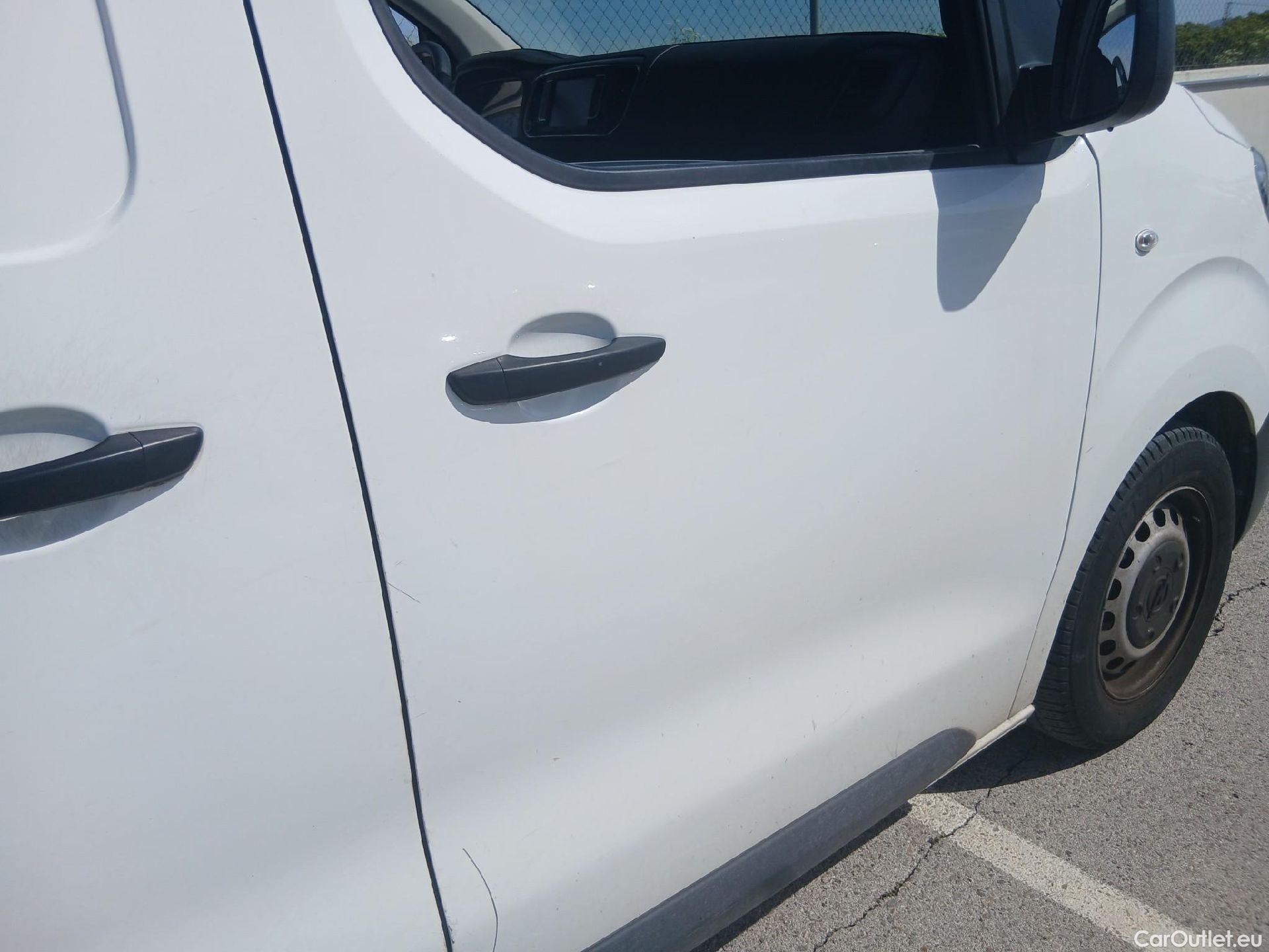  Opel  Vivaro OPEL  / 2019 / 4P / furgón 1.5 Diésel 74kW (100CV) M Std Express (AC) #26