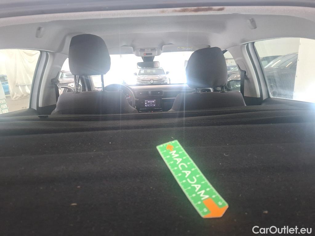  Citroen  C3  Société Feel 1.5 BlueHDI 100CV BVM5 E6dT #14