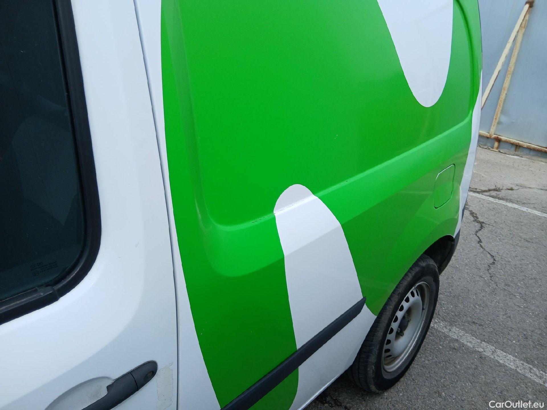  Renault  Kangoo RENAULT  Furgón dCi 75 CV #18