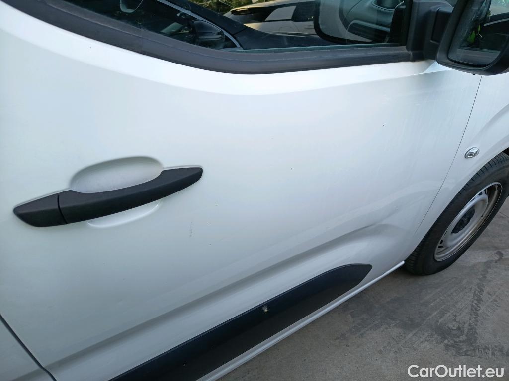  Peugeot  Partner PEUGEOT  / 2018 / 3P / furgón derivado de turismo Pro Standard 600kg BlueHDi 73kW #20