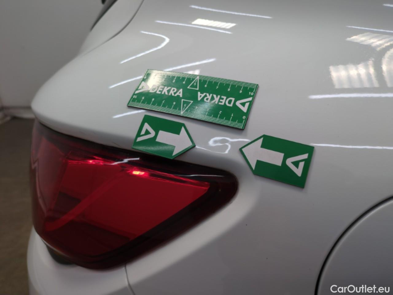  Renault  Clio RENAULT  Société VU 5p Berline Air dCi 75 #28