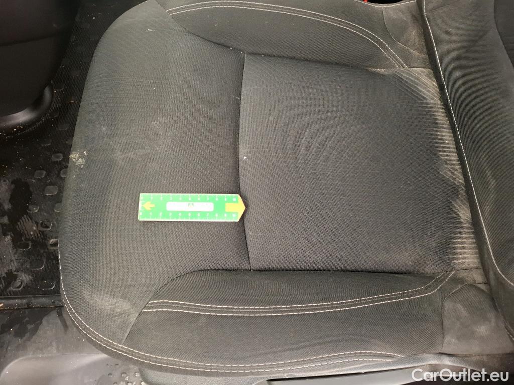  Renault  Trafic  Fourgon L2H1 3T Grand Confort 2.0 dCi 130CV BVM6 E6d #42