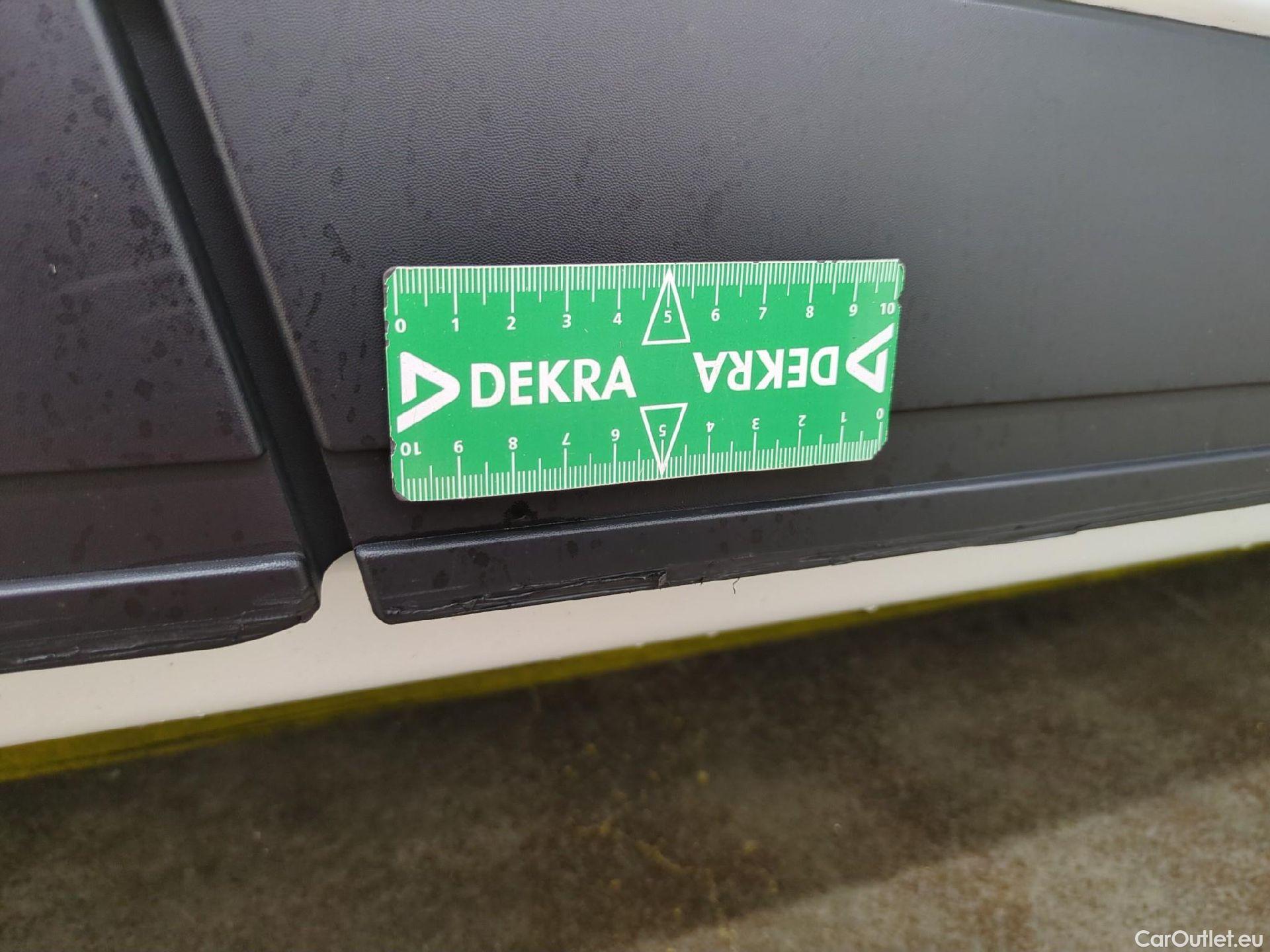  Renault  Clio RENAULT  Société VU 5p Berline Air dCi 75 #24