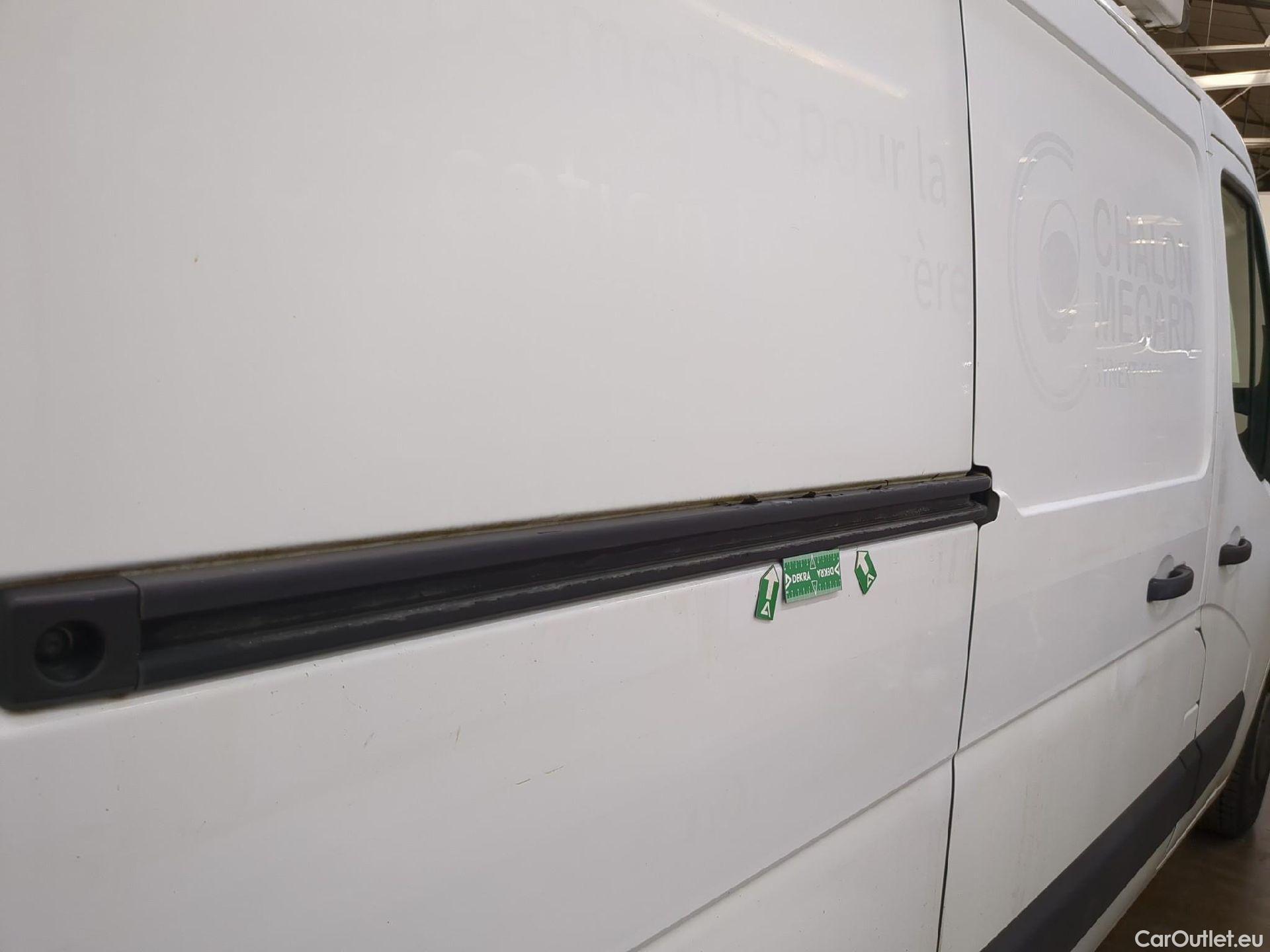  Renault  Master RENAULT  VU 4p Fourgon FG GCf Trac F3300 L1H1 Energy dCi 145 E6 #12