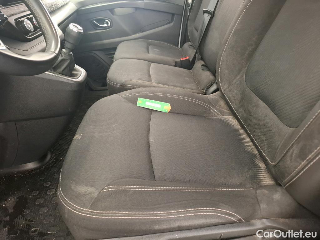  Renault  Trafic  Fourgon L2H1 3T Grand Confort 2.0 dCi 130CV BVM6 E6d #41