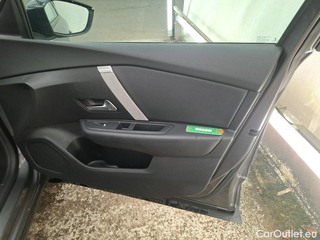  Citroen  C4  Berline Feel Pack 1.5 BlueHDI 110CV BVM6 E6d #5