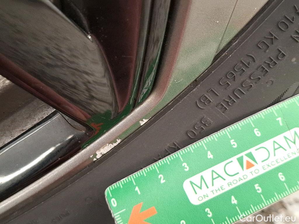  Citroen  C4  Berline Feel Pack 1.5 BlueHDI 110CV BVM6 E6d #17
