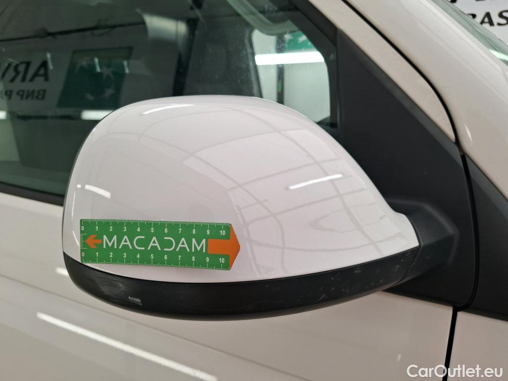  Volkswagen  Transporter VOLKSWAGEN  / 2019 / 4P / Fourgon tôlé 2.0 TDi 150 L1H1 Business Plus #50