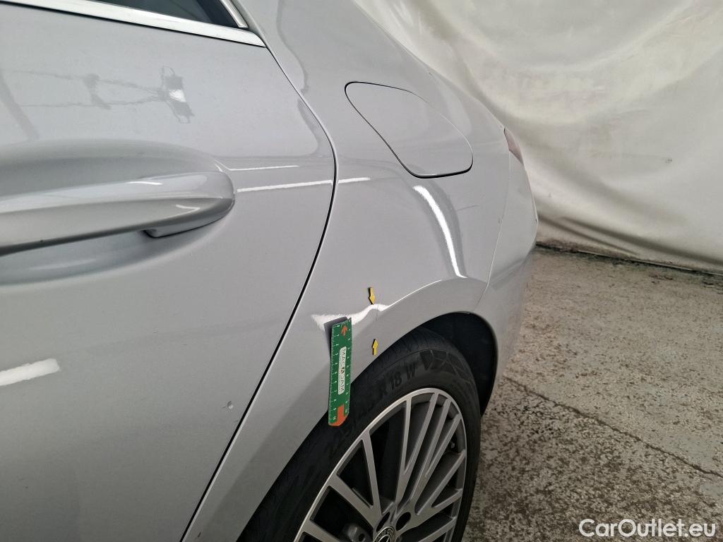  Mercedes  CLA-Klasse MERCEDES-BENZ CLA Coupe / 2019 / 4P / Coupé CLA 200 d Business Line BA8 #33