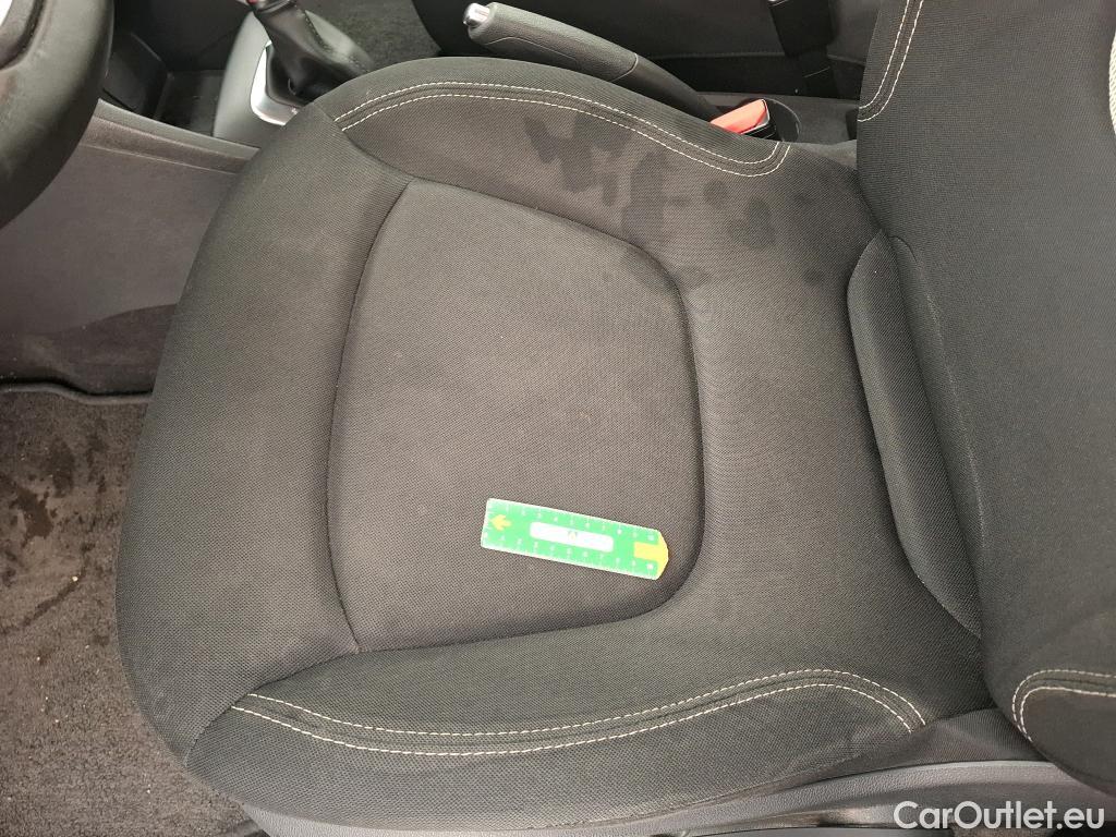 Renault  Captur  Business 1.5 dCi 90CV BVA6 E6 #22