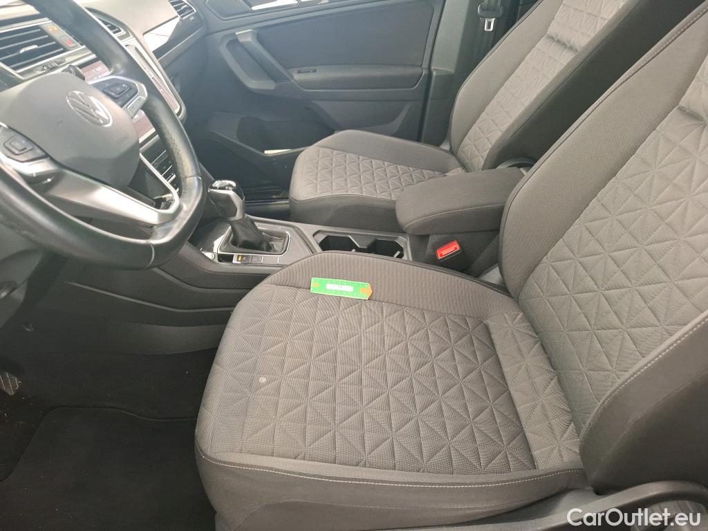  Volkswagen  Tiguan VOLKSWAGEN  / 2020 / 5P / SUV 2.0 TDI 150 DSG7 Life Business #17