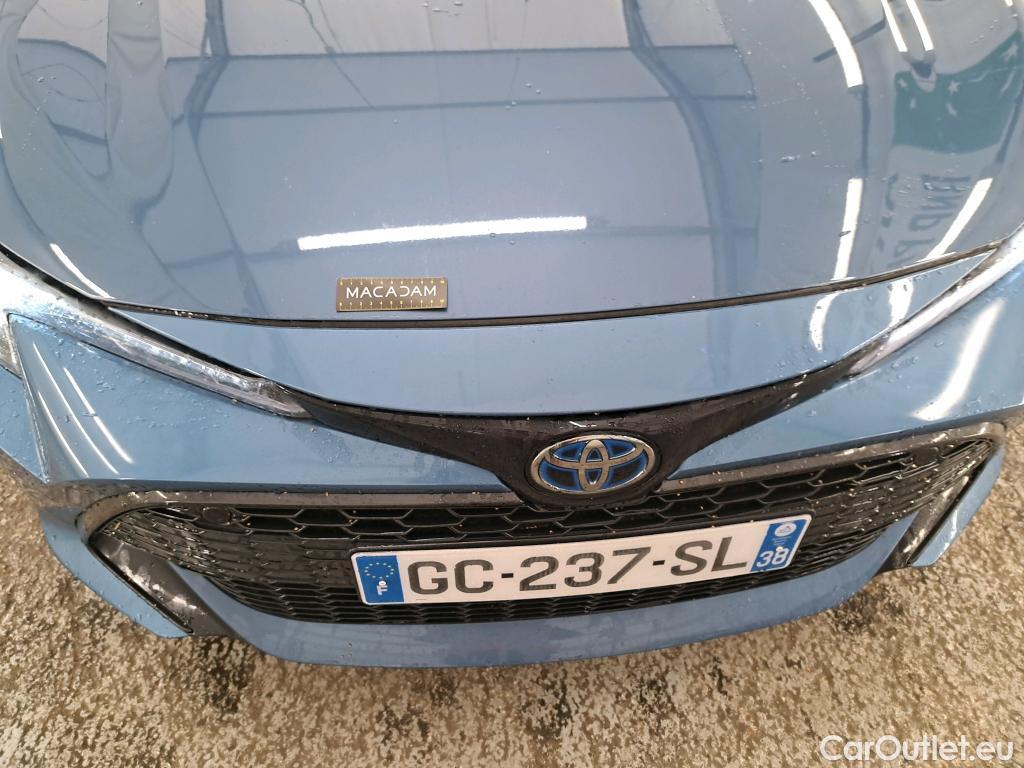  Toyota  Corolla TOYOTA  / 2018 / 5P / Berline Hybride 122h Dynamic Business Stage Acad #18