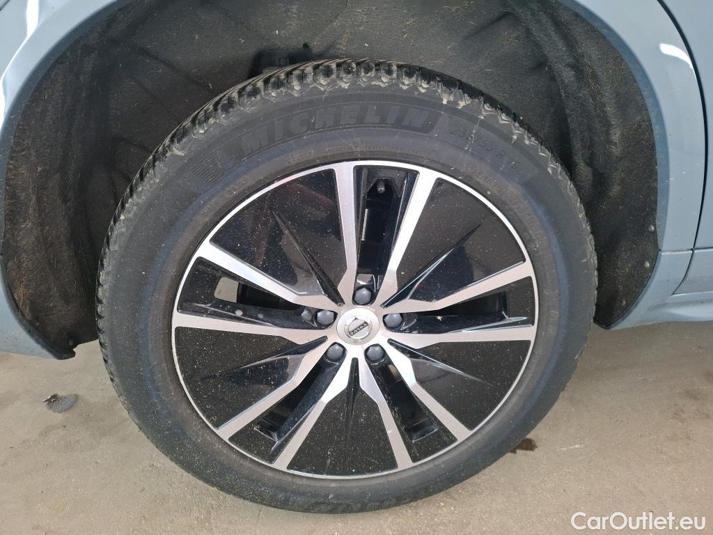  Volvo  XC90 VOLVO  2019 5P SUV Recharge T8 AWD GT 8 Start #39