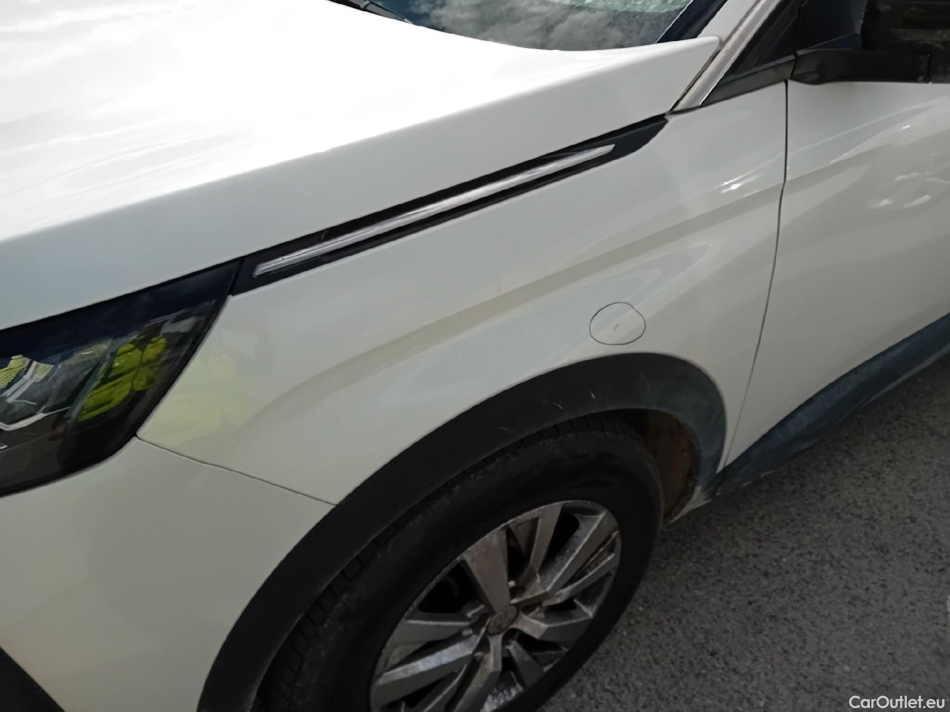  Peugeot  3008 PEUGEOT  / 2020 / 5P / todoterreno 1.5 BlueHDi 96kW (130CV) S&S Active Pack (CM) #9