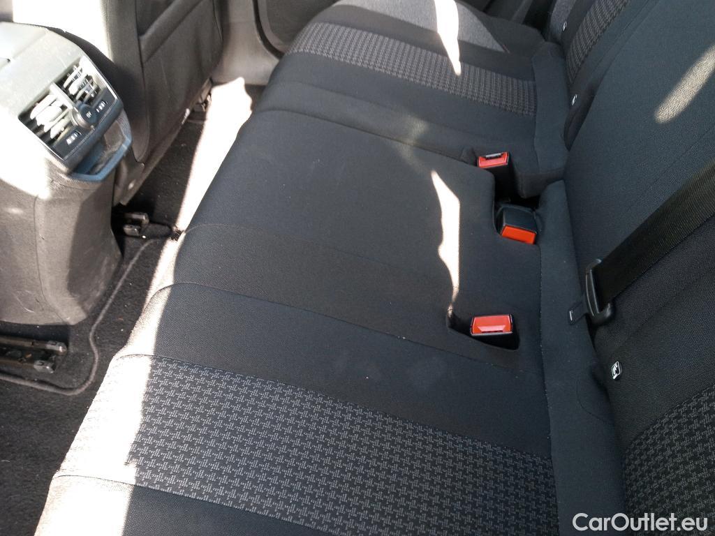  Peugeot  3008 PEUGEOT  / 2020 / 5P / todoterreno 1.5 BlueHDi 96kW (130CV) S&S Active Pack (CM) #14