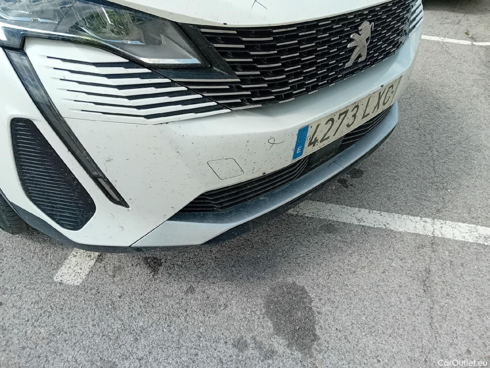  Peugeot  3008 PEUGEOT  / 2020 / 5P / todoterreno 1.5 BlueHDi 96kW (130CV) S&S Active Pack (CM) #4