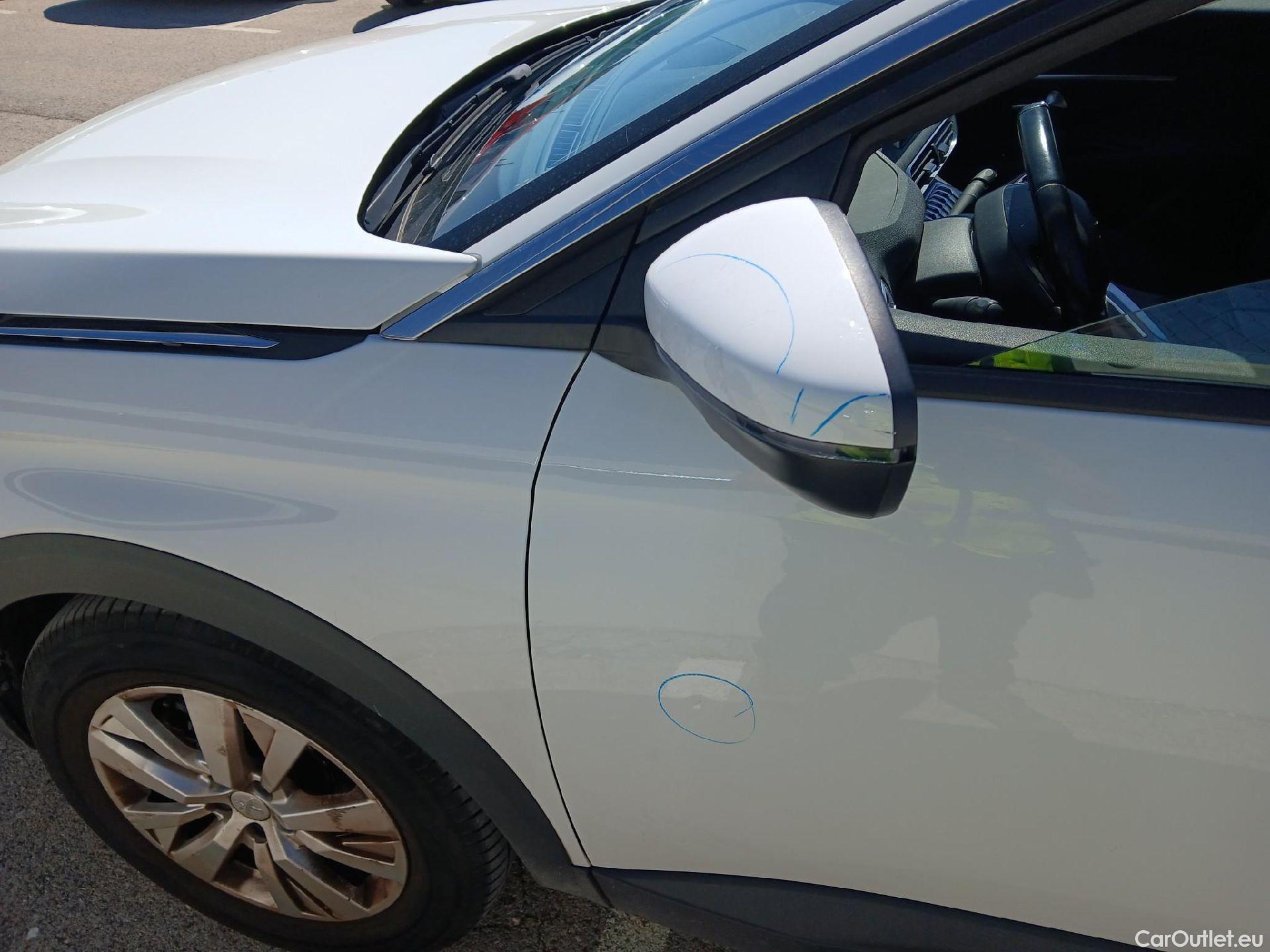  Peugeot  3008 PEUGEOT  / 2016 / 5P / todoterreno 1.5L BlueHDi 96kW (130CV) S&S Active (AC) #13