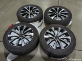  Volvo  XC60  Plus Bright AWD 2.0 B4 145KW AT8 E6d #25