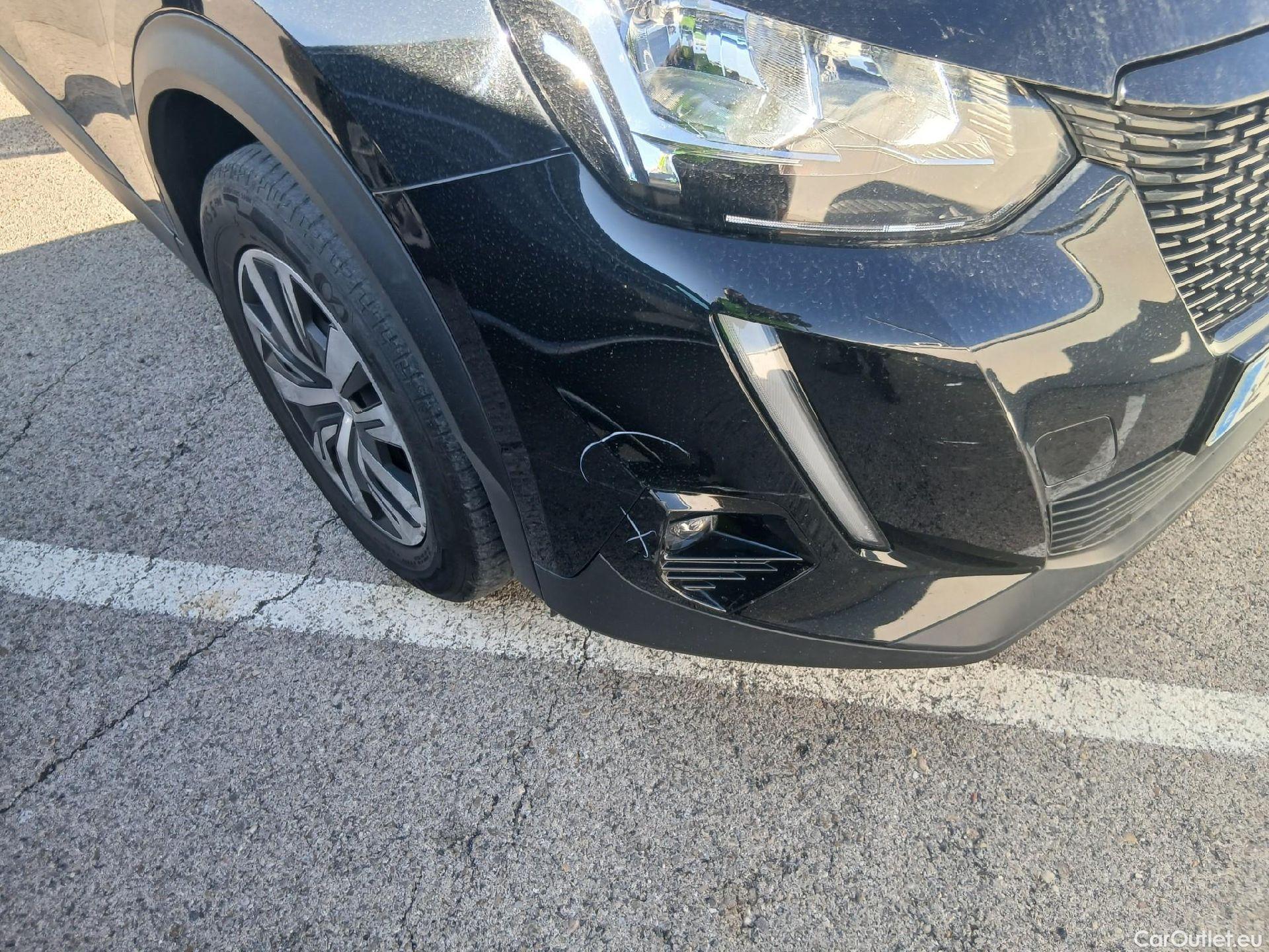  Peugeot  2008 PEUGEOT  / 2019 / 5P / todoterreno Active BlueHDI 81kW (110CV) #8