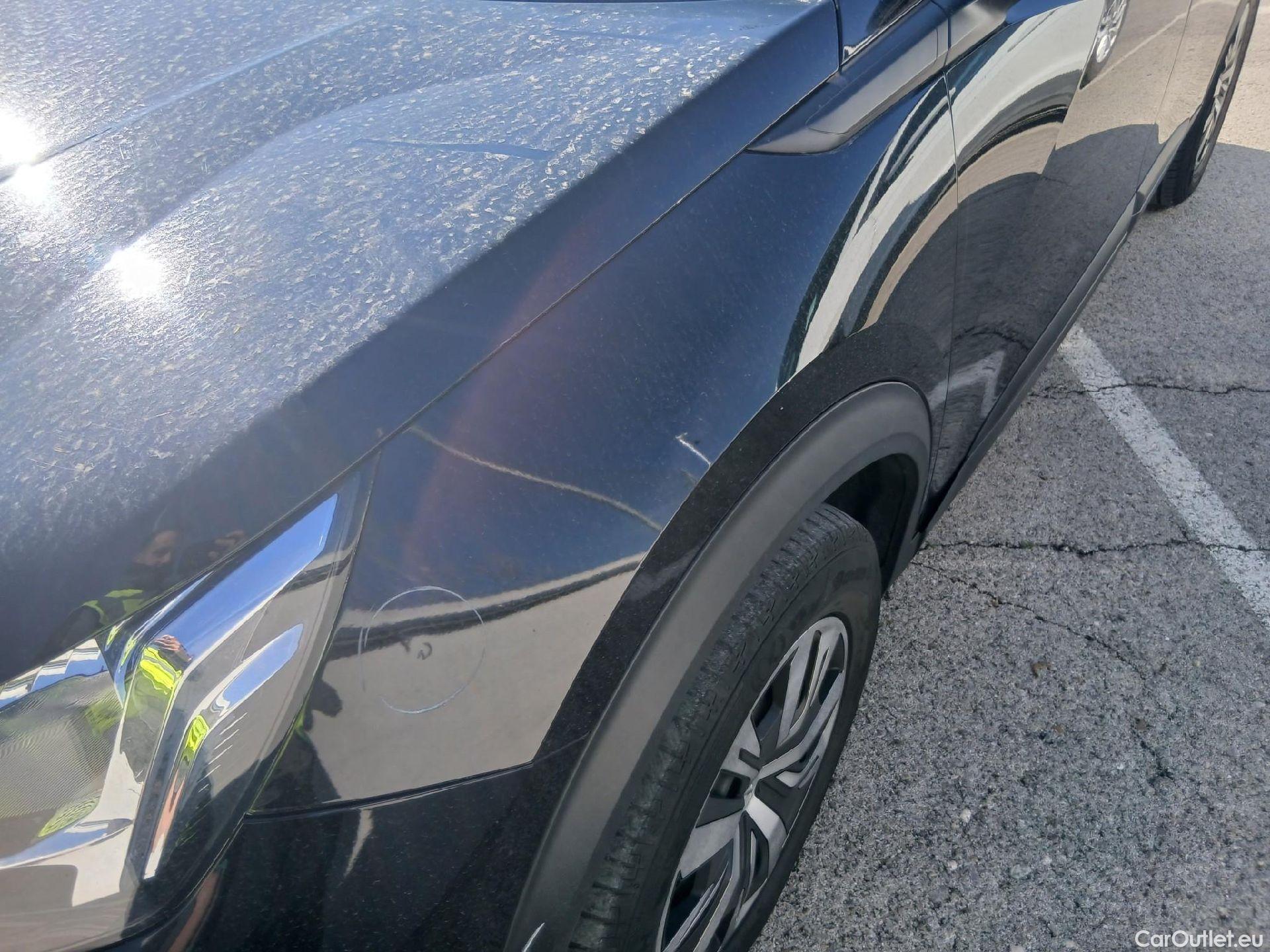 Peugeot  2008 PEUGEOT  / 2019 / 5P / todoterreno Active BlueHDI 81kW (110CV) #17