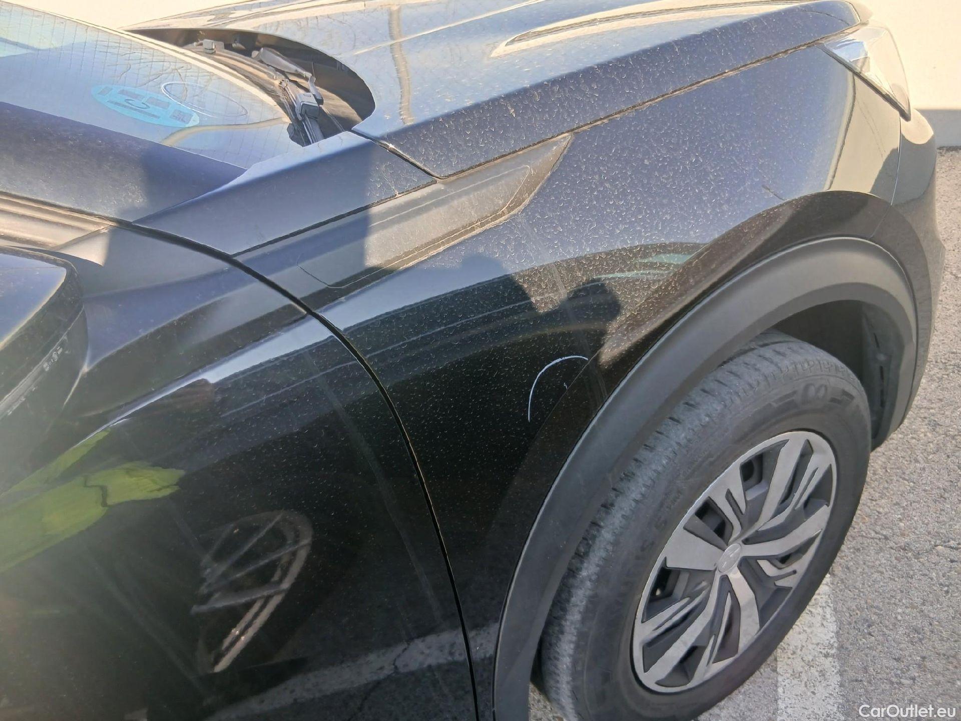  Peugeot  2008 PEUGEOT  / 2019 / 5P / todoterreno Active BlueHDI 81kW (110CV) #42