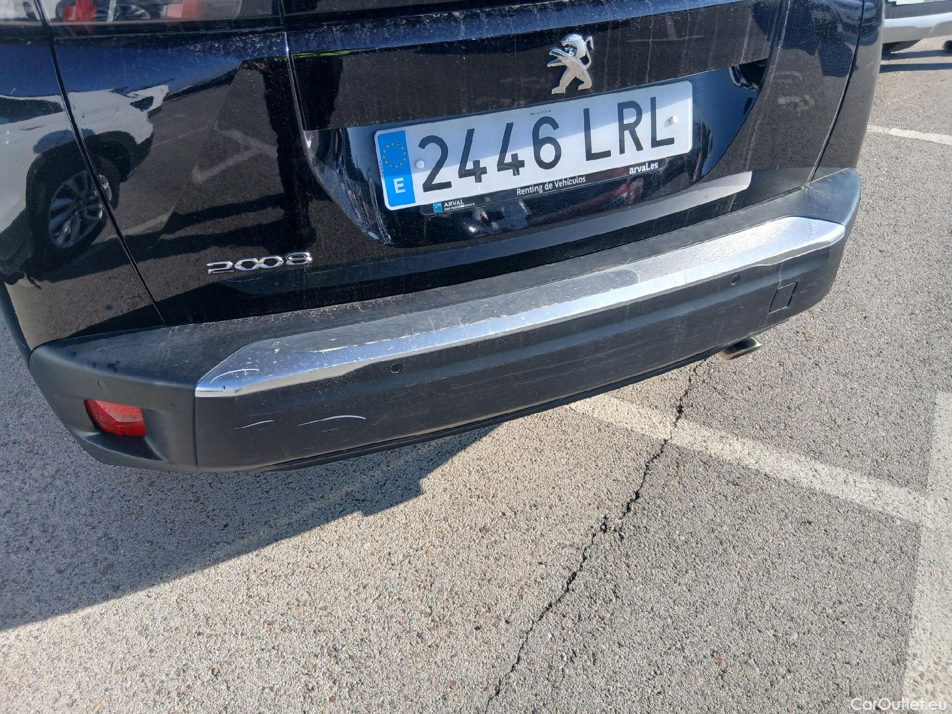  Peugeot  2008 PEUGEOT  / 2019 / 5P / todoterreno Active BlueHDI 81kW (110CV) #26