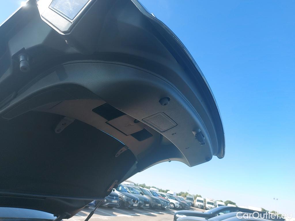  Peugeot  508 ******** AVERIA MOTOR*******PEUGEOT  / 2018 / 5P / berlina con portón 5P Business Line BlueHDi 130 EAT8 (AC) #24