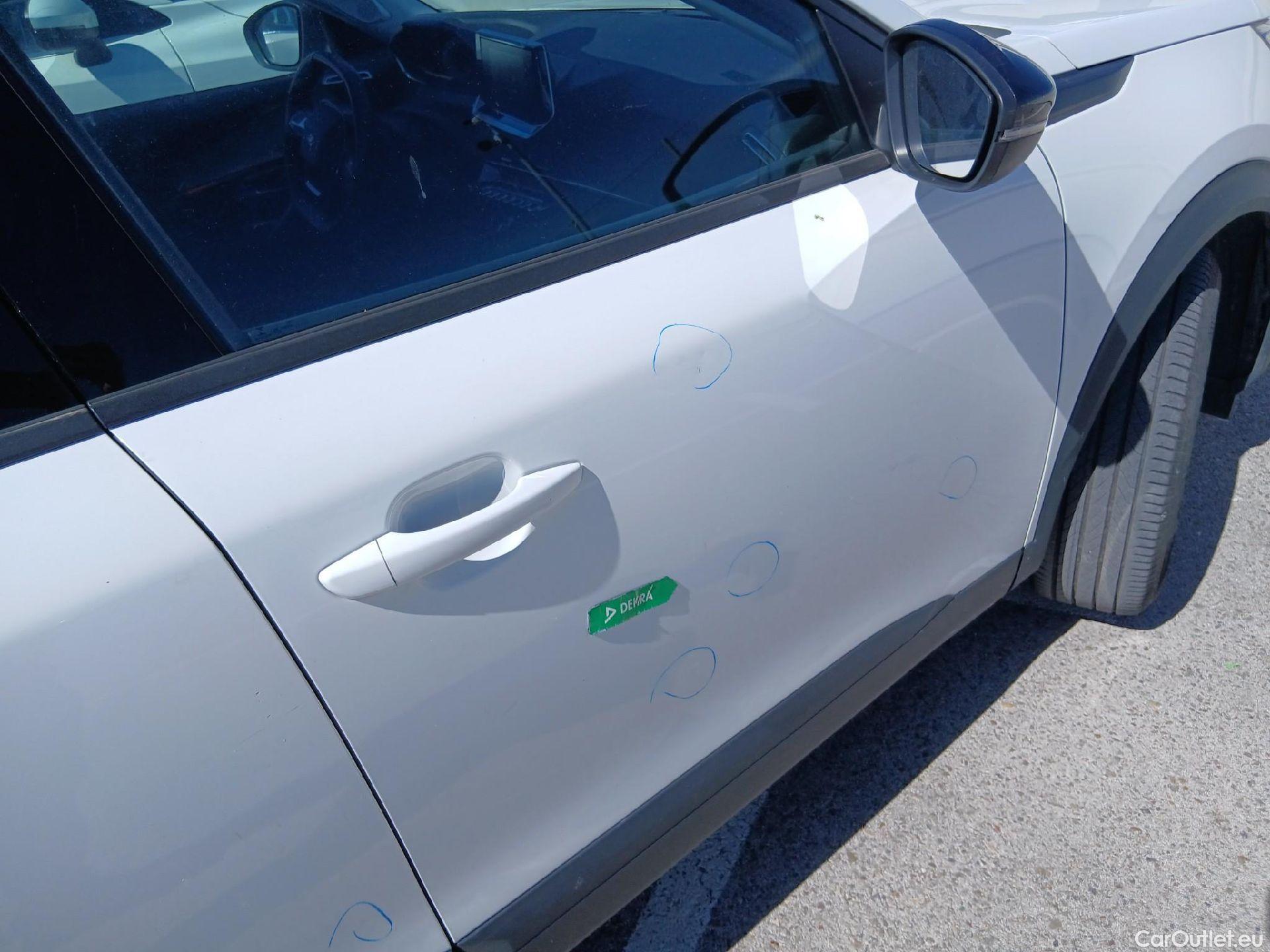  Peugeot  2008 PEUGEOT  / 2019 / 5P / todoterreno Active Pack BlueHDI 81kW (110CV) #46