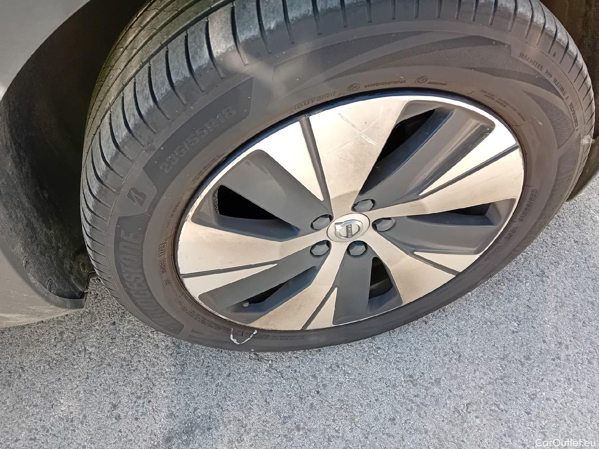  Volvo  XC 40 VOLVO XC40 / 2021 / 5P / todoterreno 1.5 T4 Recharge PHEV Core Auto #30