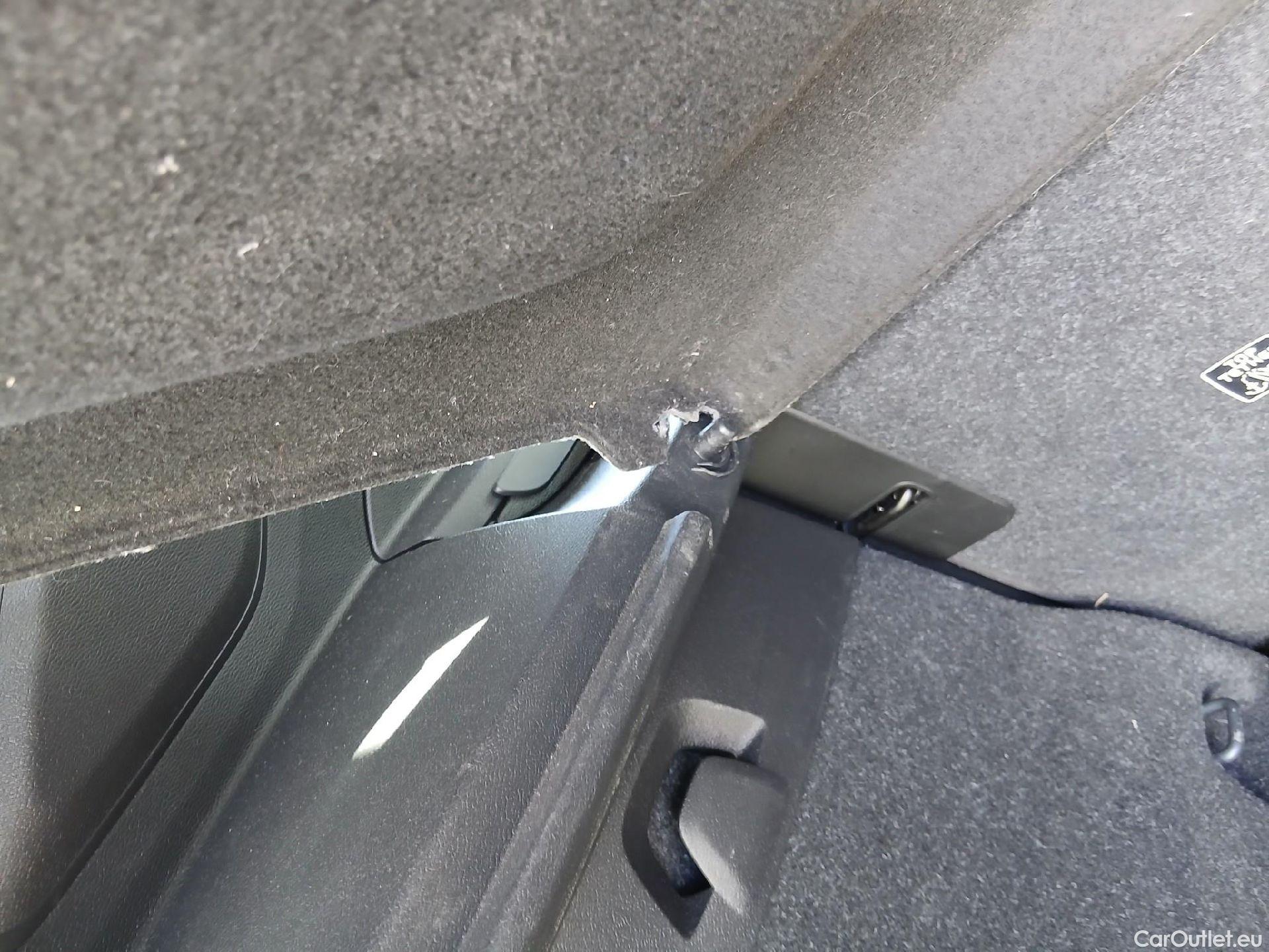  Volvo  XC 40 VOLVO XC40 / 2017 / 5P / todoterreno 1.5 T4 Twin Recharge Inscription Auto #24