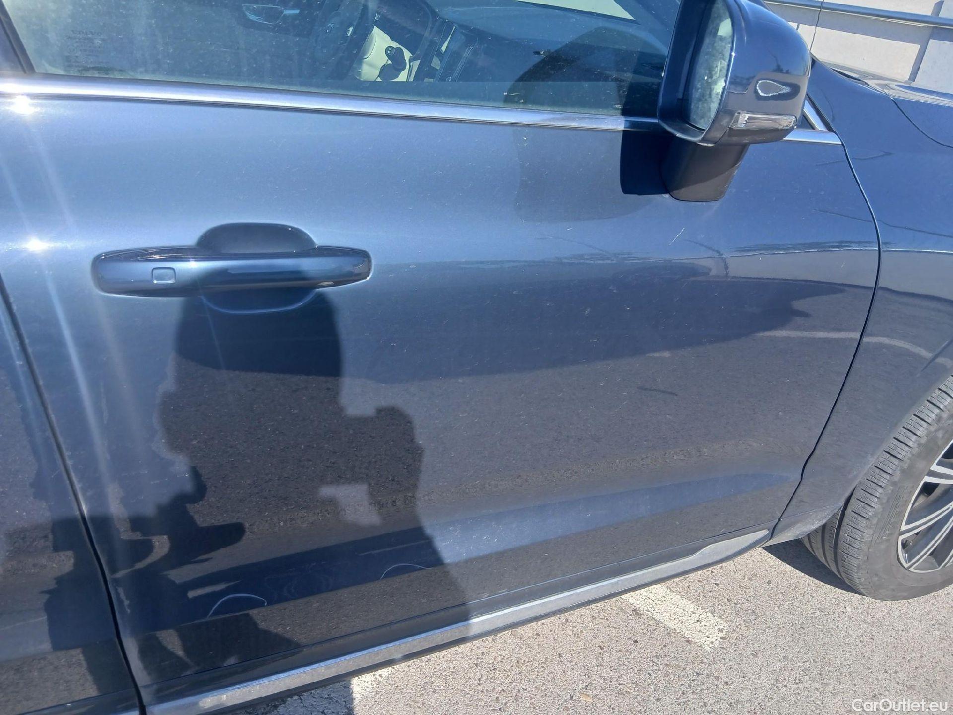  Volvo  XC60 VOLVO  / 2017 / 5P / todoterreno 2.0 B4 D Inscription Auto #19