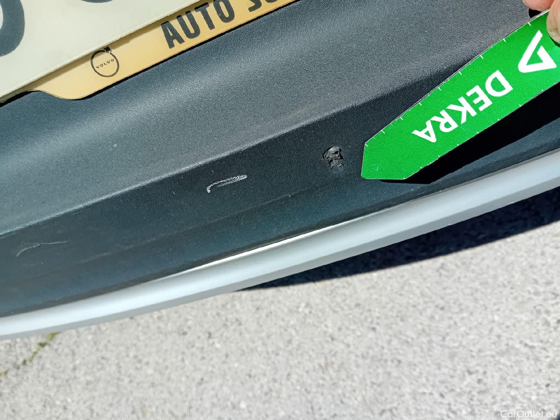  Volvo  XC 40 VOLVO XC40 / 2021 / 5P / todoterreno 1.5 T4 Recharge PHEV Core Auto #19