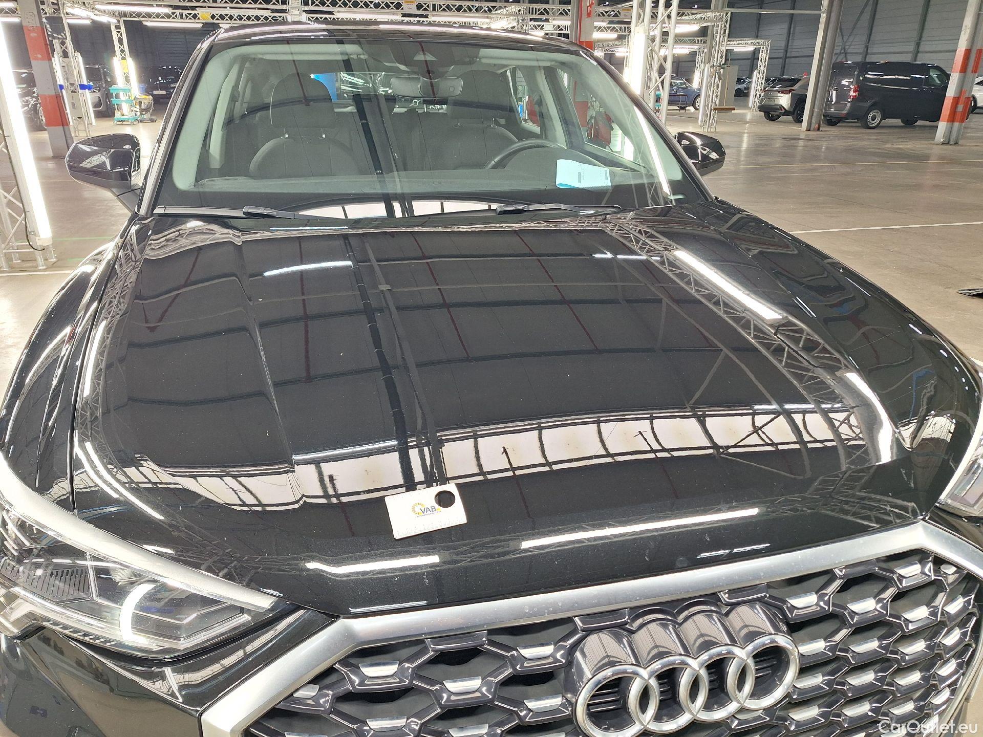 Audi  Q3 Audi,  SB '19, Audi  Sportback 35 TFSI S tronic S Line 5d #1
