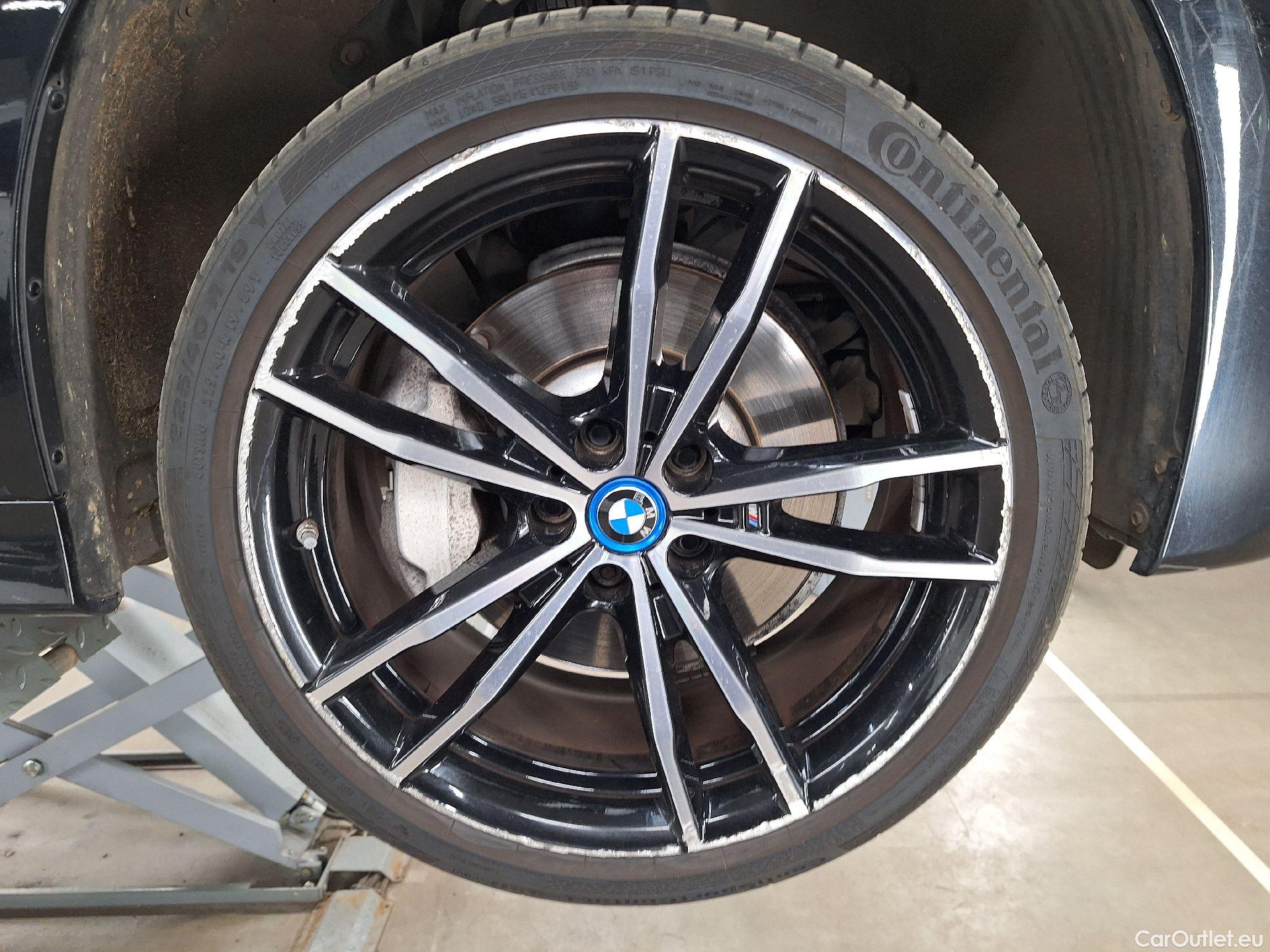  Bmw  Serie 3 BMW, 3-serie To. '18 PHEV, BMW 3 Reeks Touring 330e (215 kW) 5d #40