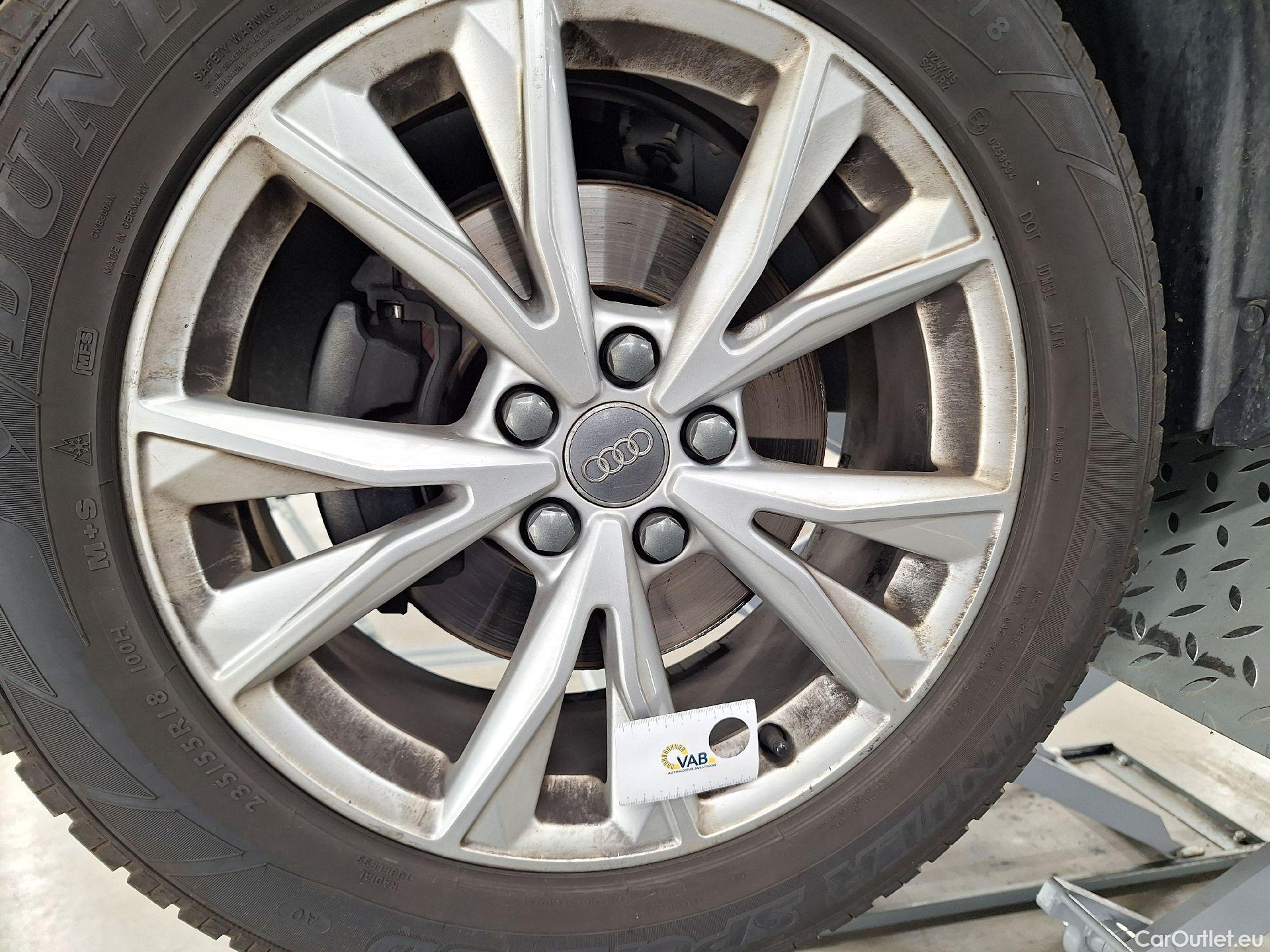  Audi  Q3 Audi,  SB '19, Audi  Sportback 35 TFSI S tronic S Line 5d #34