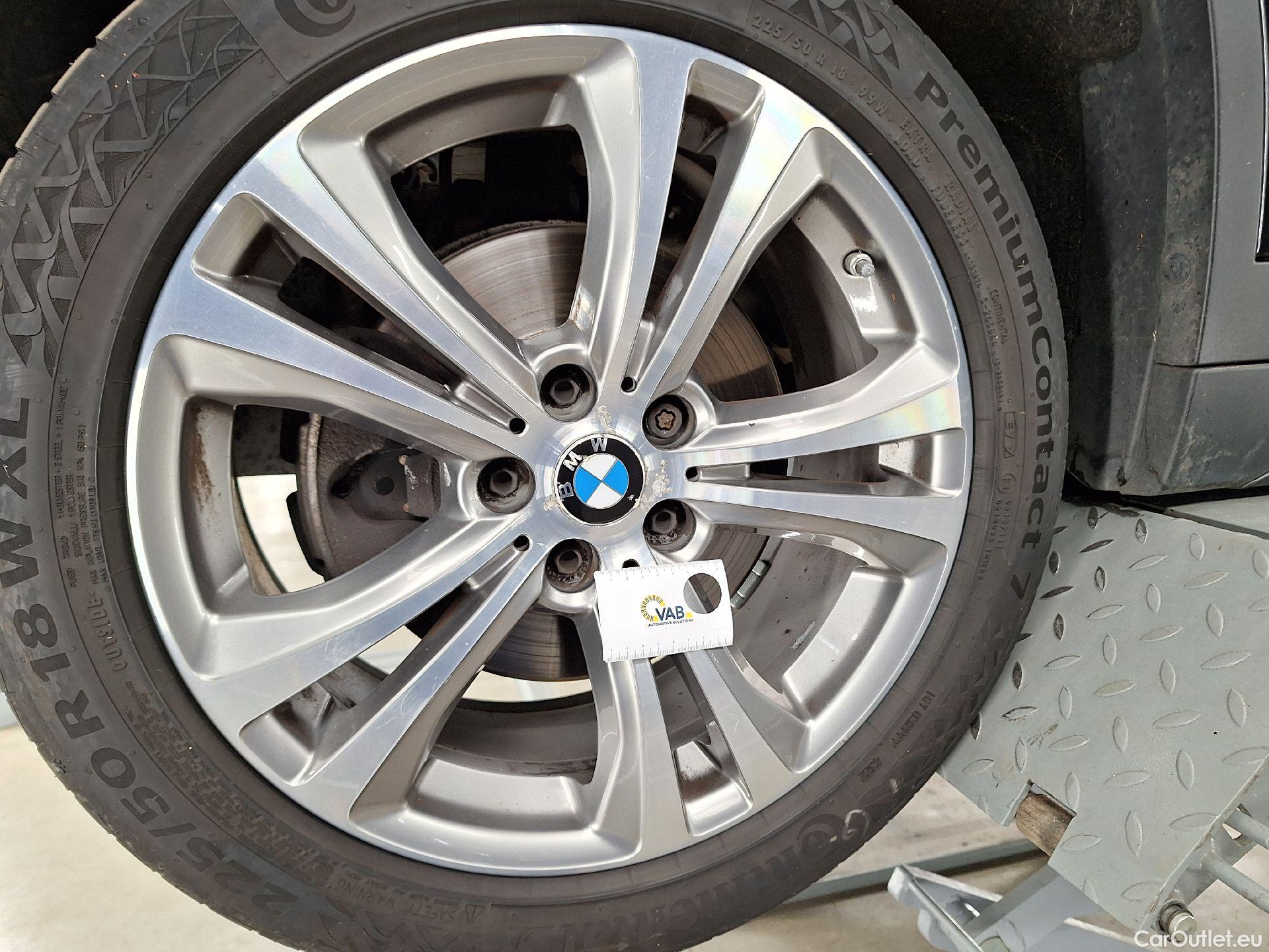  Bmw  X1 BMW,  '15, BMW  sDrive18d (110 kW) Sport-Aut. 5d #54