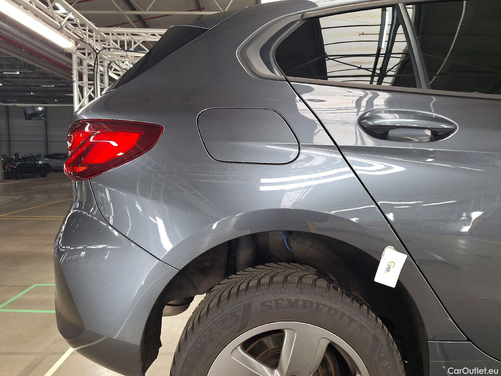  Bmw  Serie 1 BMW, 1-serie '19, BMW 1 Reeks Hatch 118iA (103 kW) 5d #15