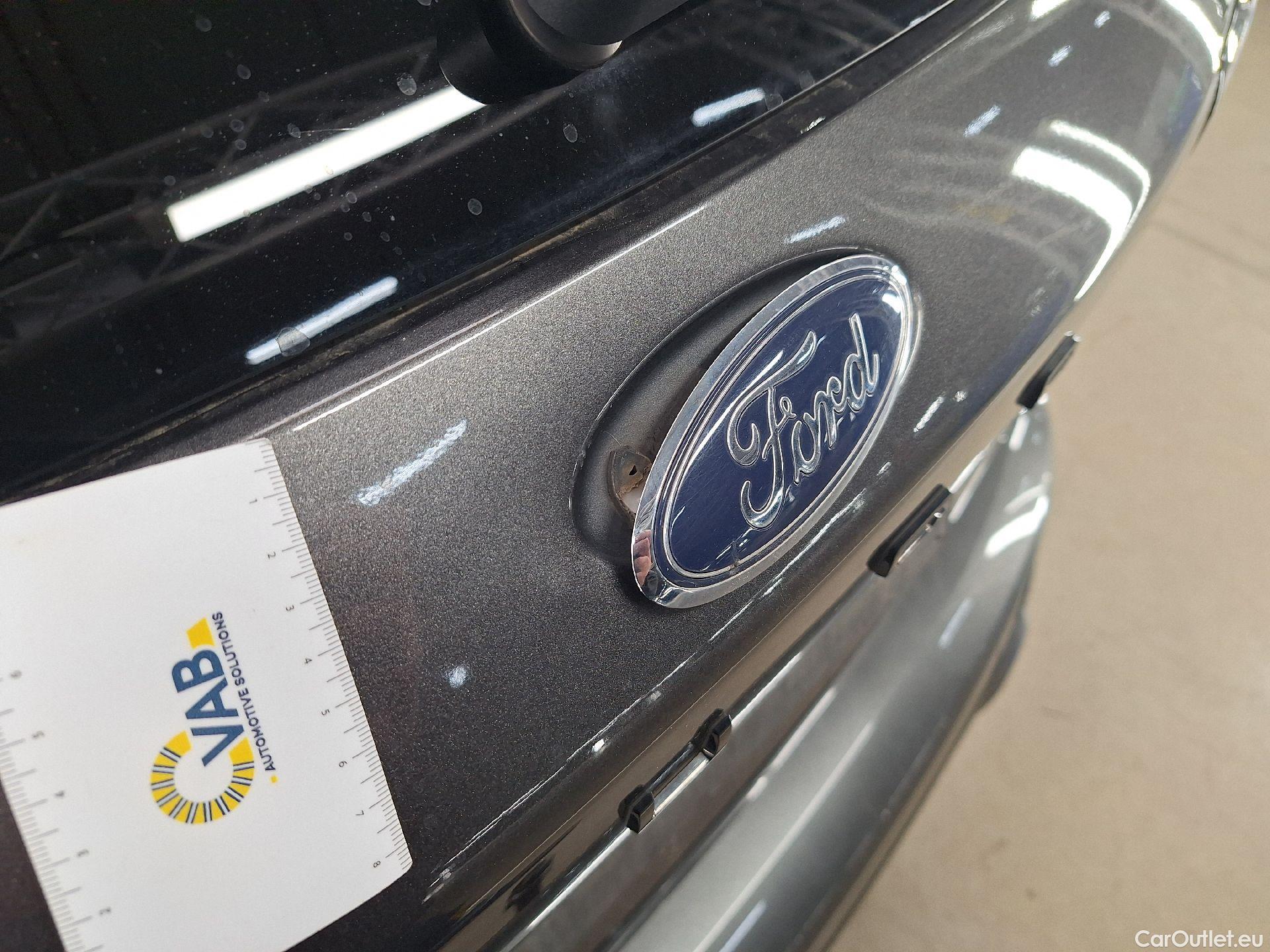  Ford  Kuga Ford,  '19 PHEV, Ford  2.5i PHEV Aut. 165kW ST-Line X 5d #4