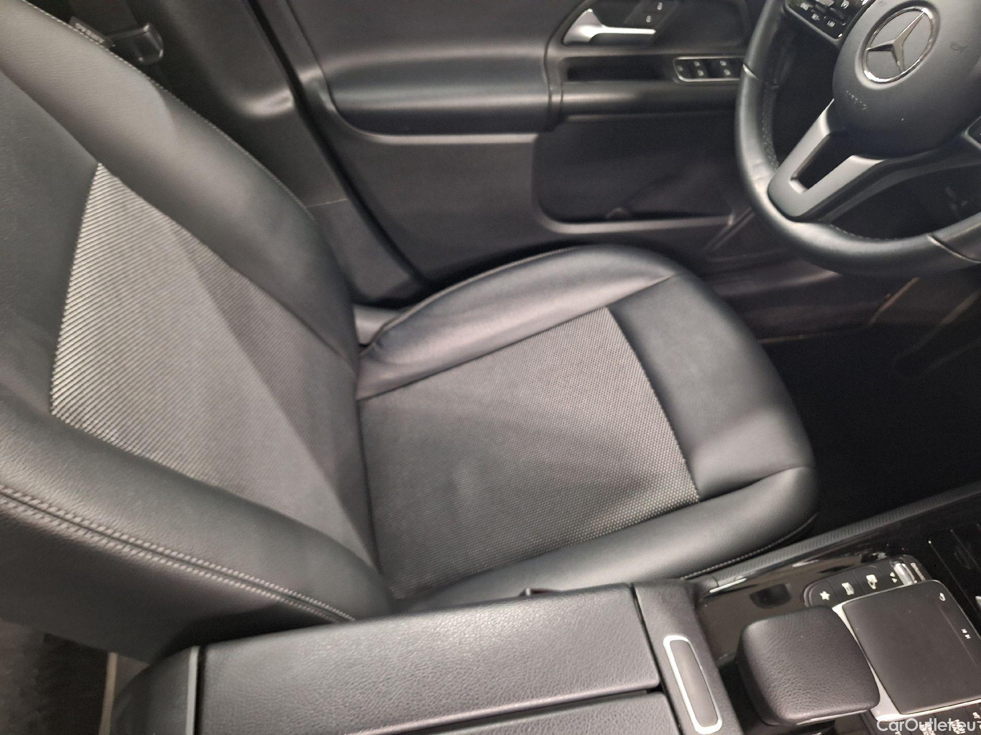  Mercedes  GLB Mercedes,  '19, Mercedes-Benz   200 d Business Solution 5d #24