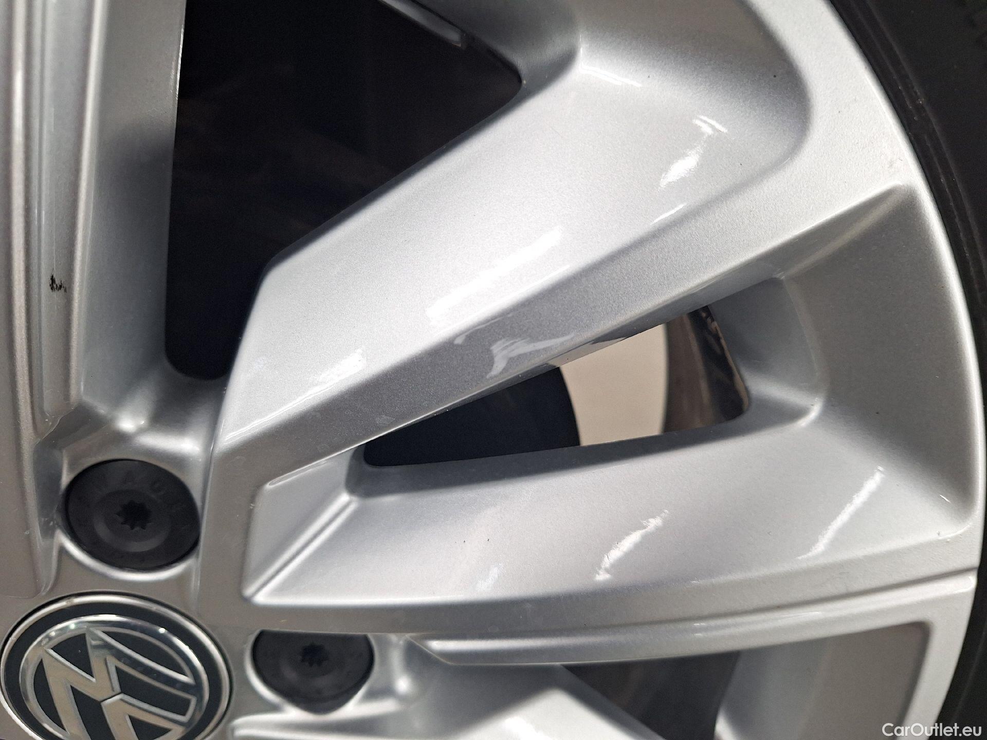  Volkswagen  T-CROSS VW,  '18, Volkswagen  1.6 TDI SCR Life 5d #15