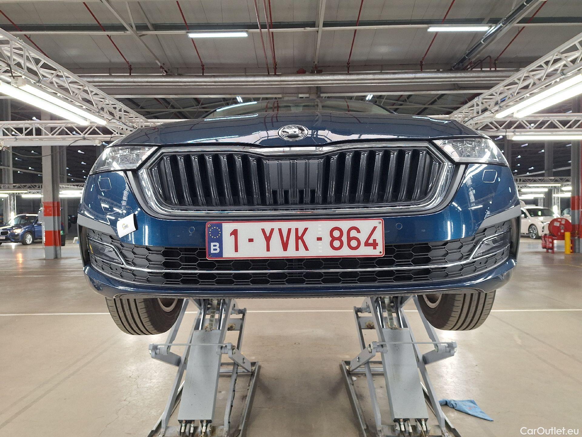  Skoda  Octavia Skoda,  Combi '20, Skoda  Combi 2.0 CRTDI 85kW Ambition 5d #25