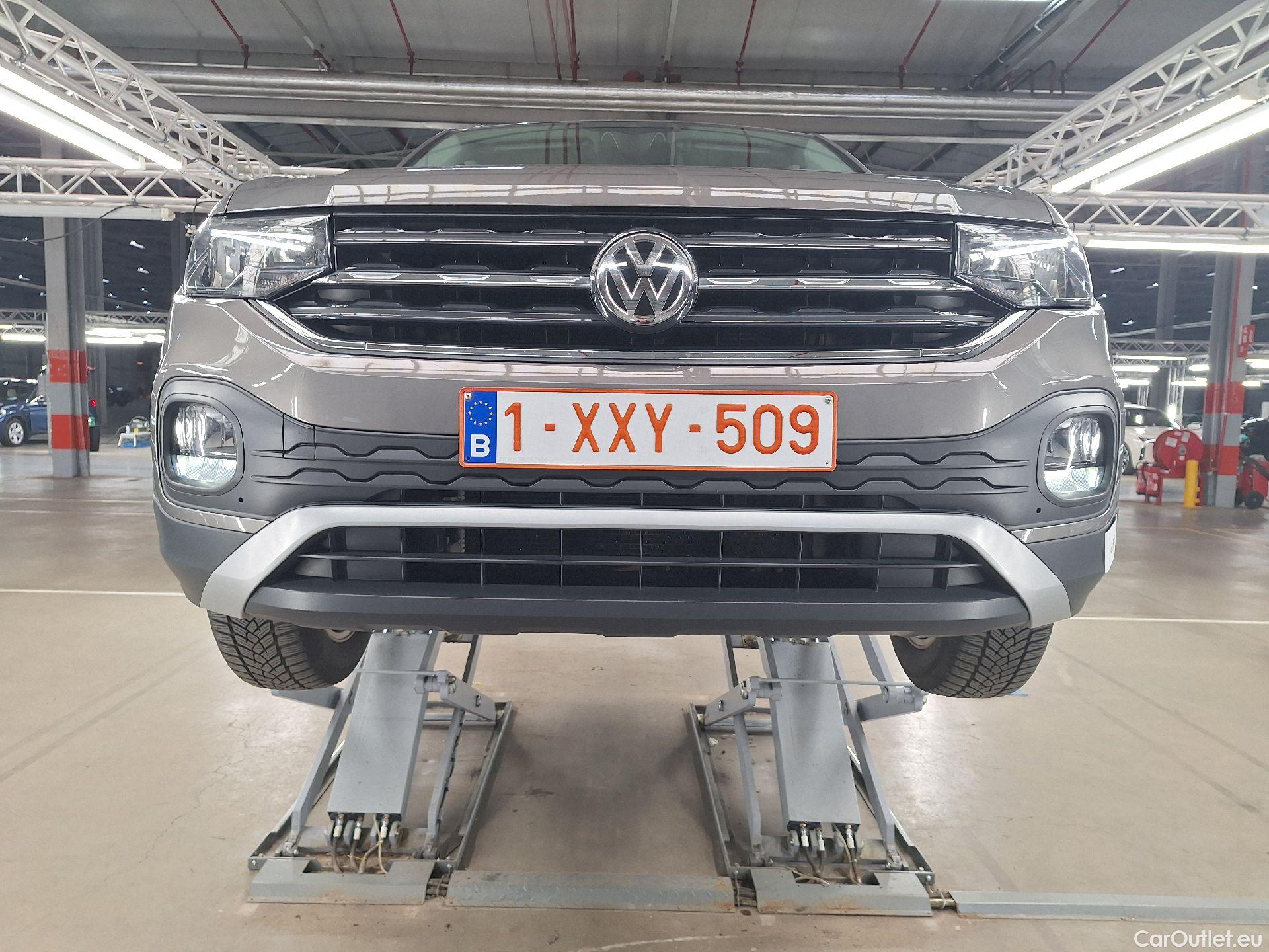  Volkswagen  T-CROSS VW,  '18, Volkswagen  1.6 TDI SCR Life 5d #19