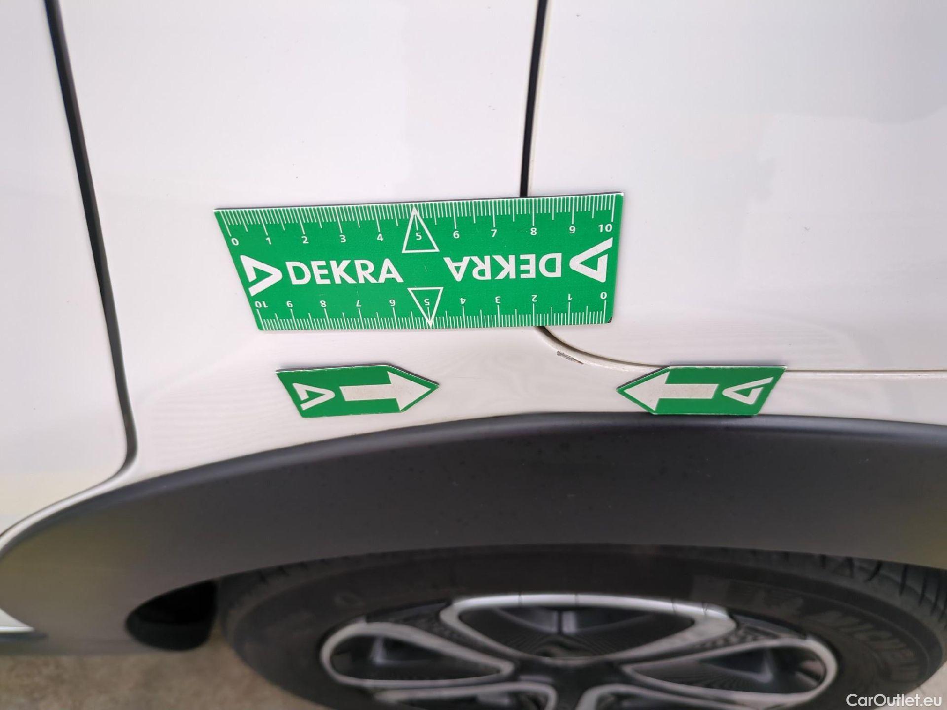  Citroen  C3  Société / 2020 / 5P / Berline / VU PureTech 83 S&S BVM Feel Nav #18