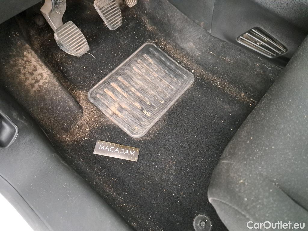  Citroen  C3  Société Feel Business R 1.2 PureTech 80CV BVM5 E6d #18