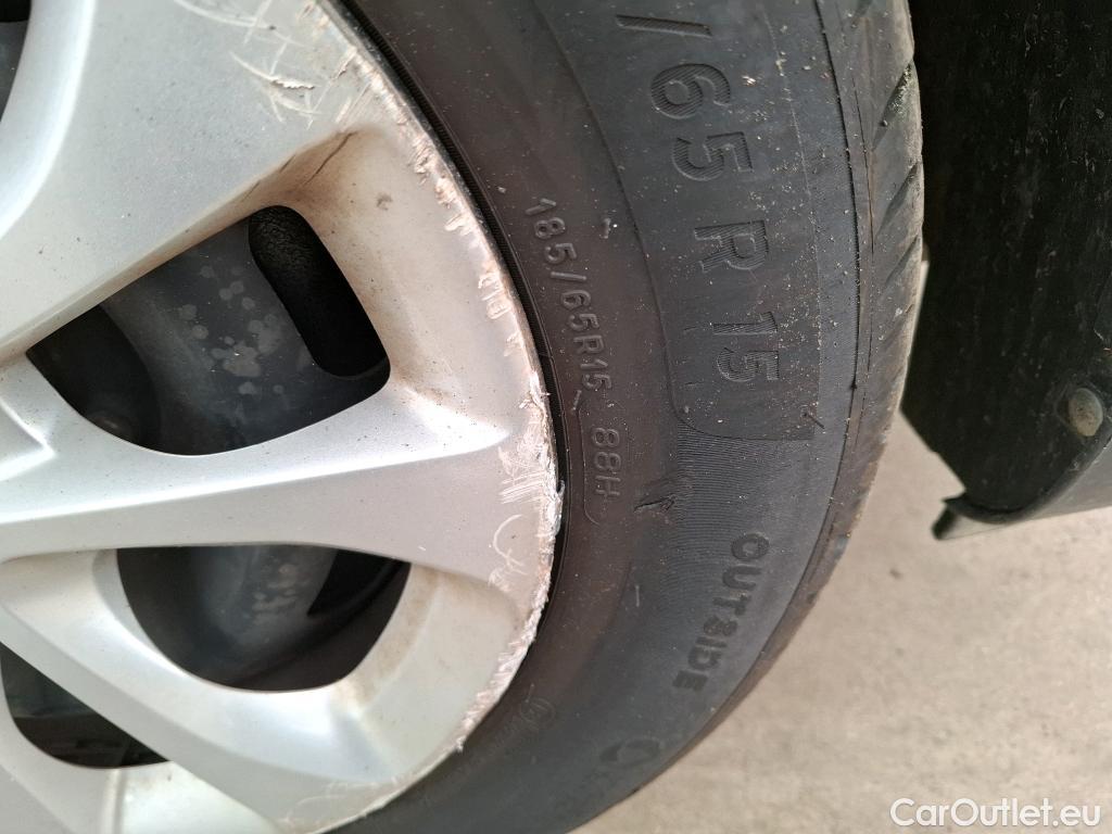  Citroen  C3 CITROEN  Société / 2016 / 5P / Berline BlueHDi 100 S&S BVM Feel #10