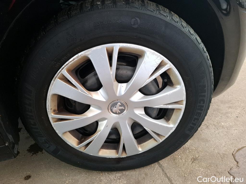  Peugeot  208  Affaire Premium 1.5 HDi 100CV BVM5 E6dT #34