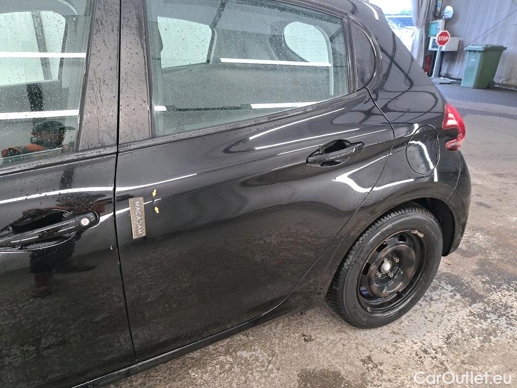  Peugeot  208  Affaire Premium Pack 1.6 HDi 75CV BVM5 E6 #11
