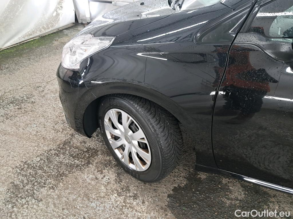  Peugeot  208  Affaire Premium Pack 1.6 HDi 75CV BVM5 E6 #22